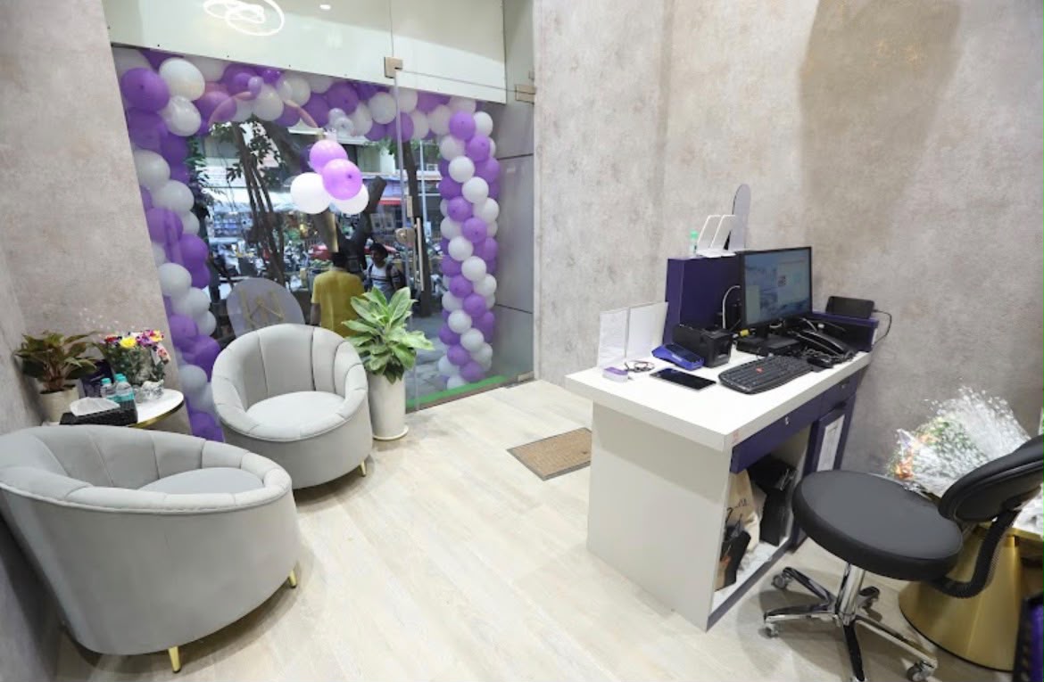 Mio Pop reception & waiting area